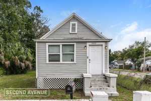 featured image of 3403 Phoenix Ave