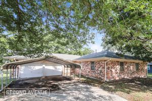 featured image of 912 N 4th St
