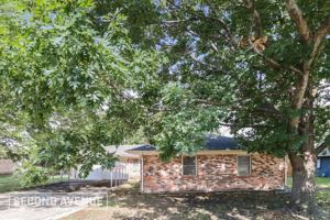 featured image of 912 N 4th St