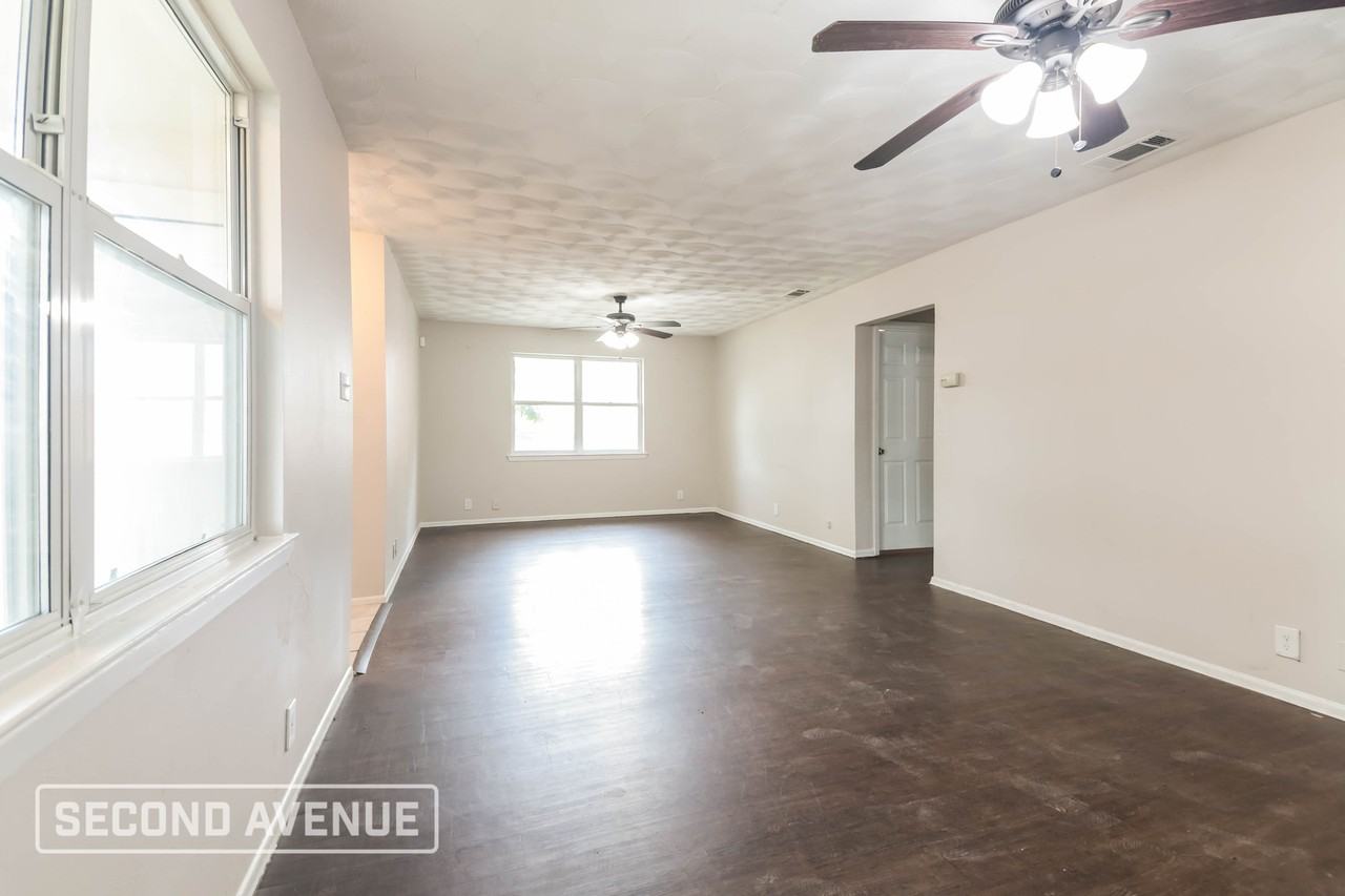 802 Memorial Dr - Photo 7 of 27