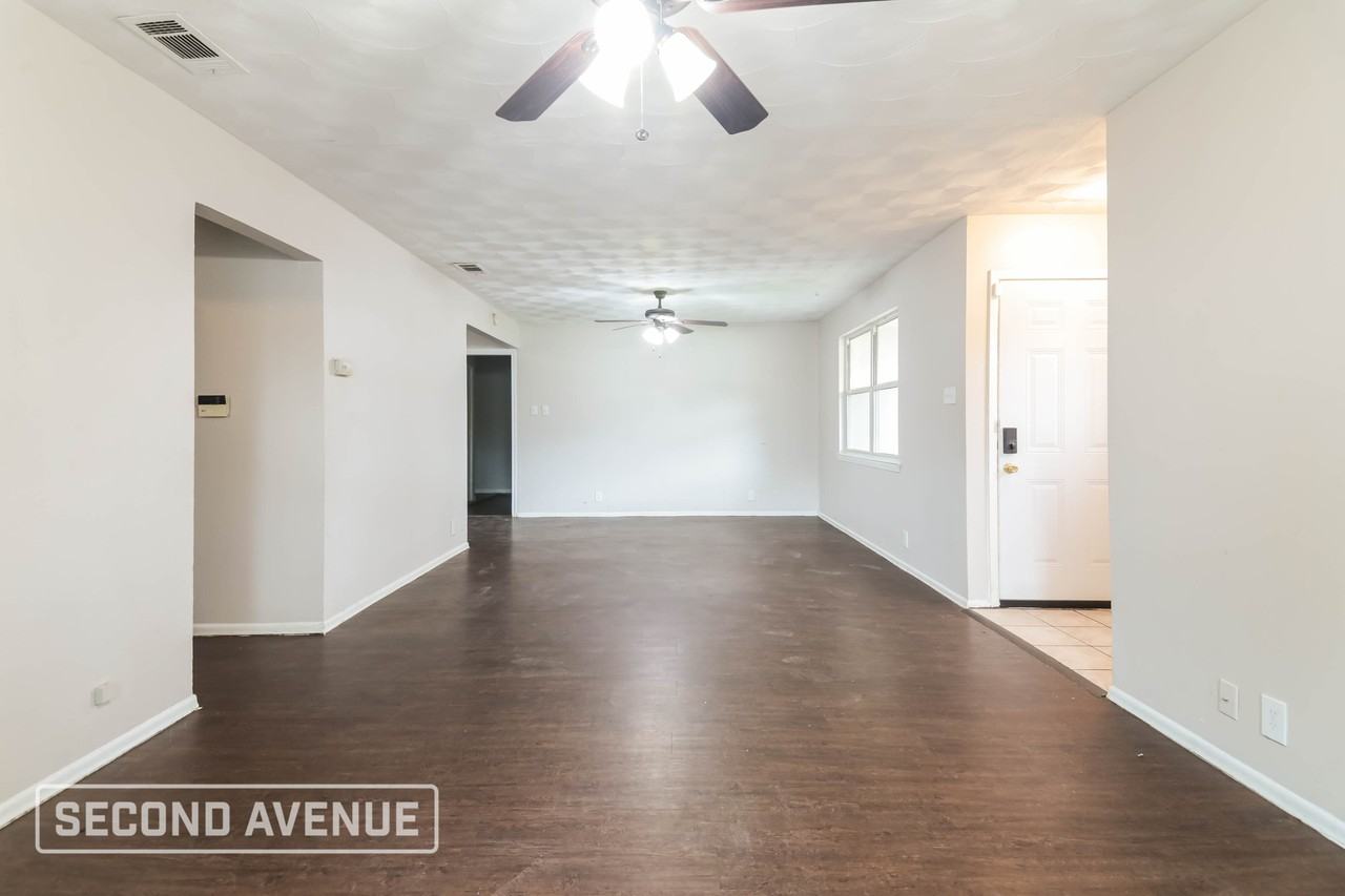 802 Memorial Dr - Photo 7 of 23