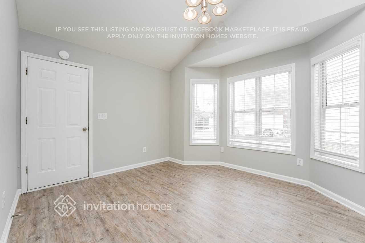 175 Cedarhurst Rd - Photo 7 of 18