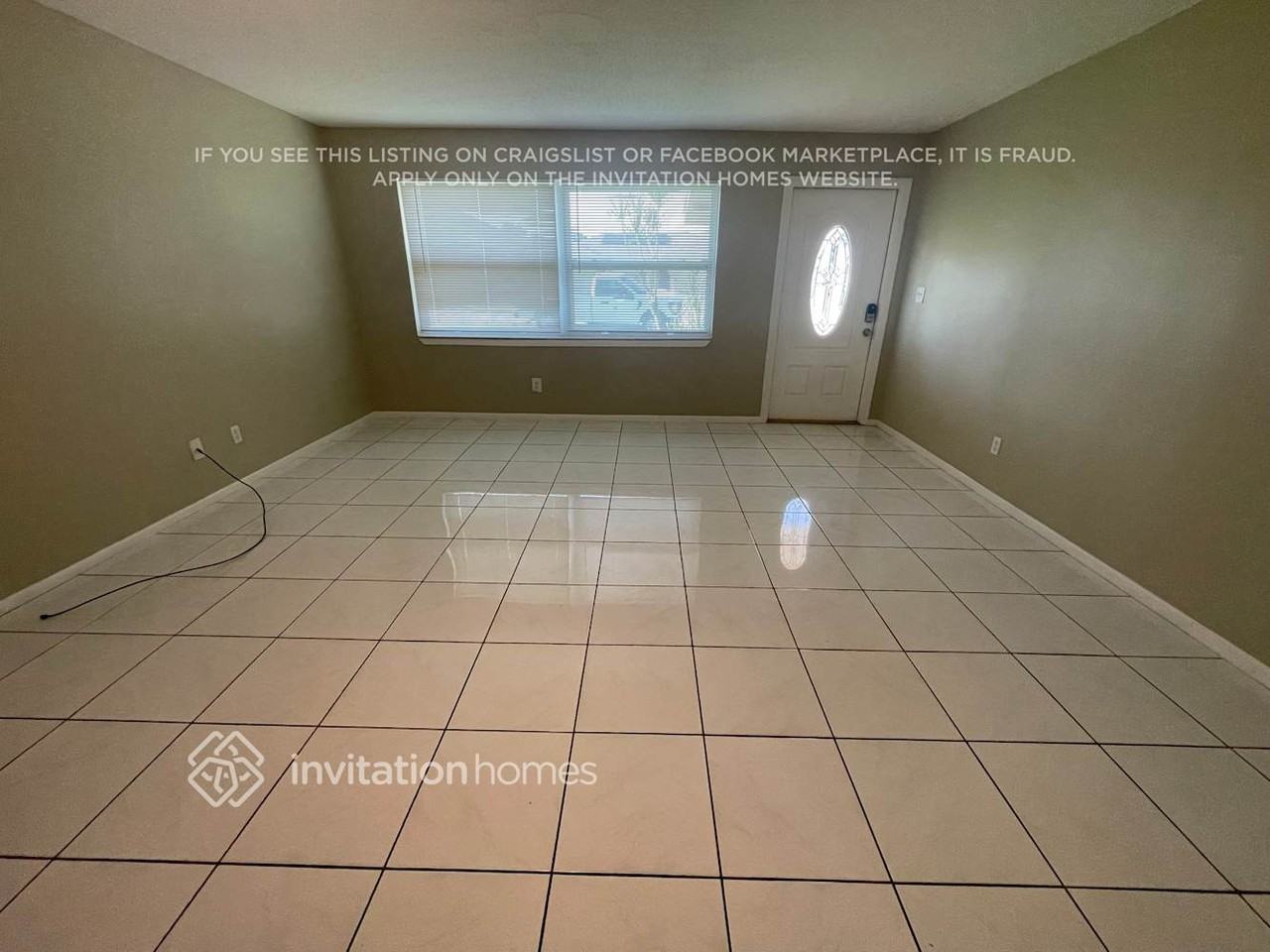 1806 Se 13th St - Photo 2 of 20