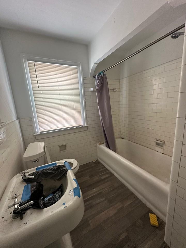 2999 Burlingame St #1 - Photo 4 of 6