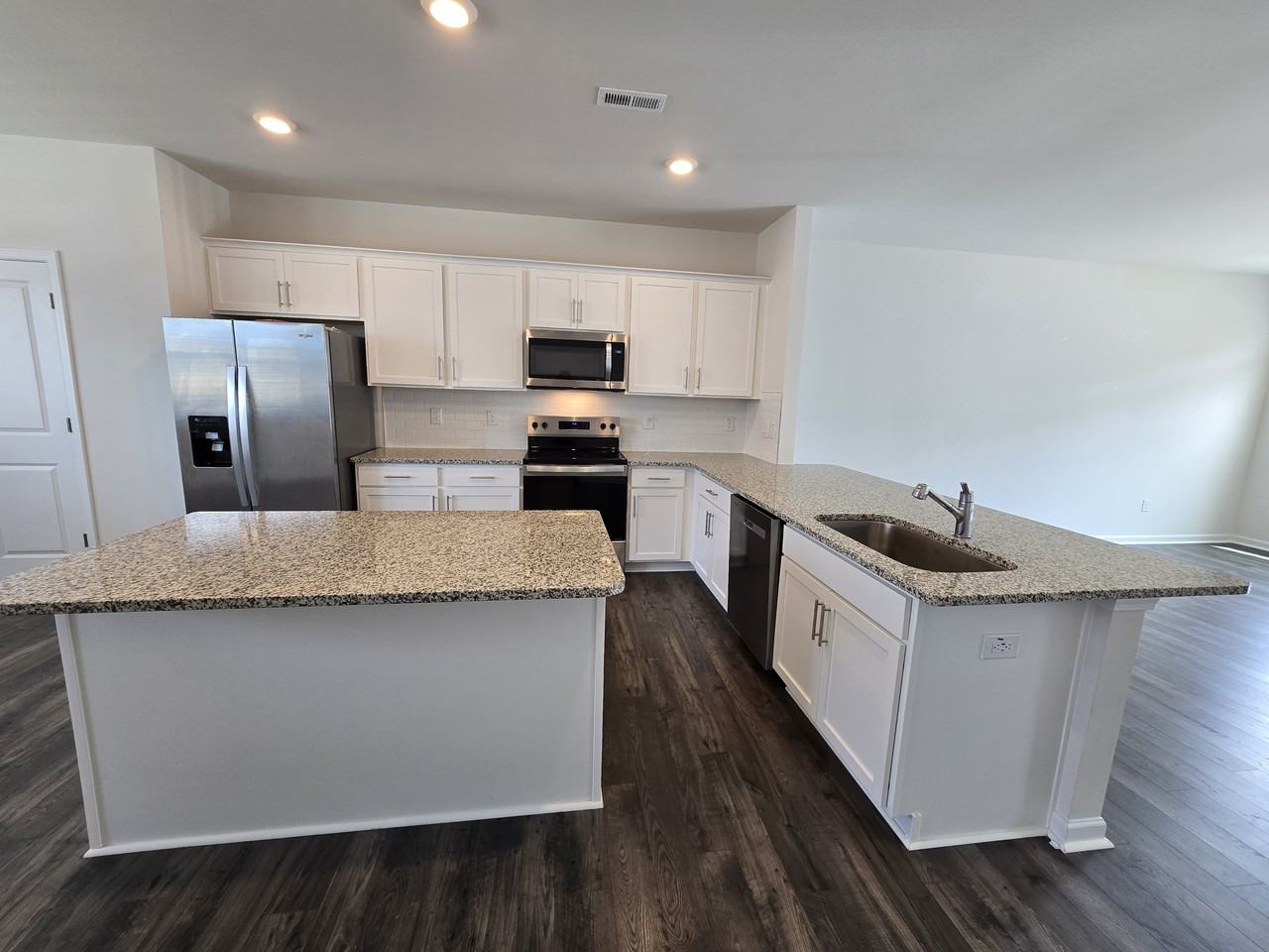 803 Washington St #1 - Photo 4 of 31