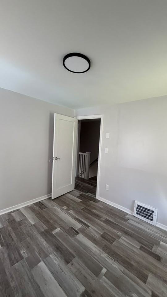 1527 Babbitt Rd #1 - Photo 7 of 24