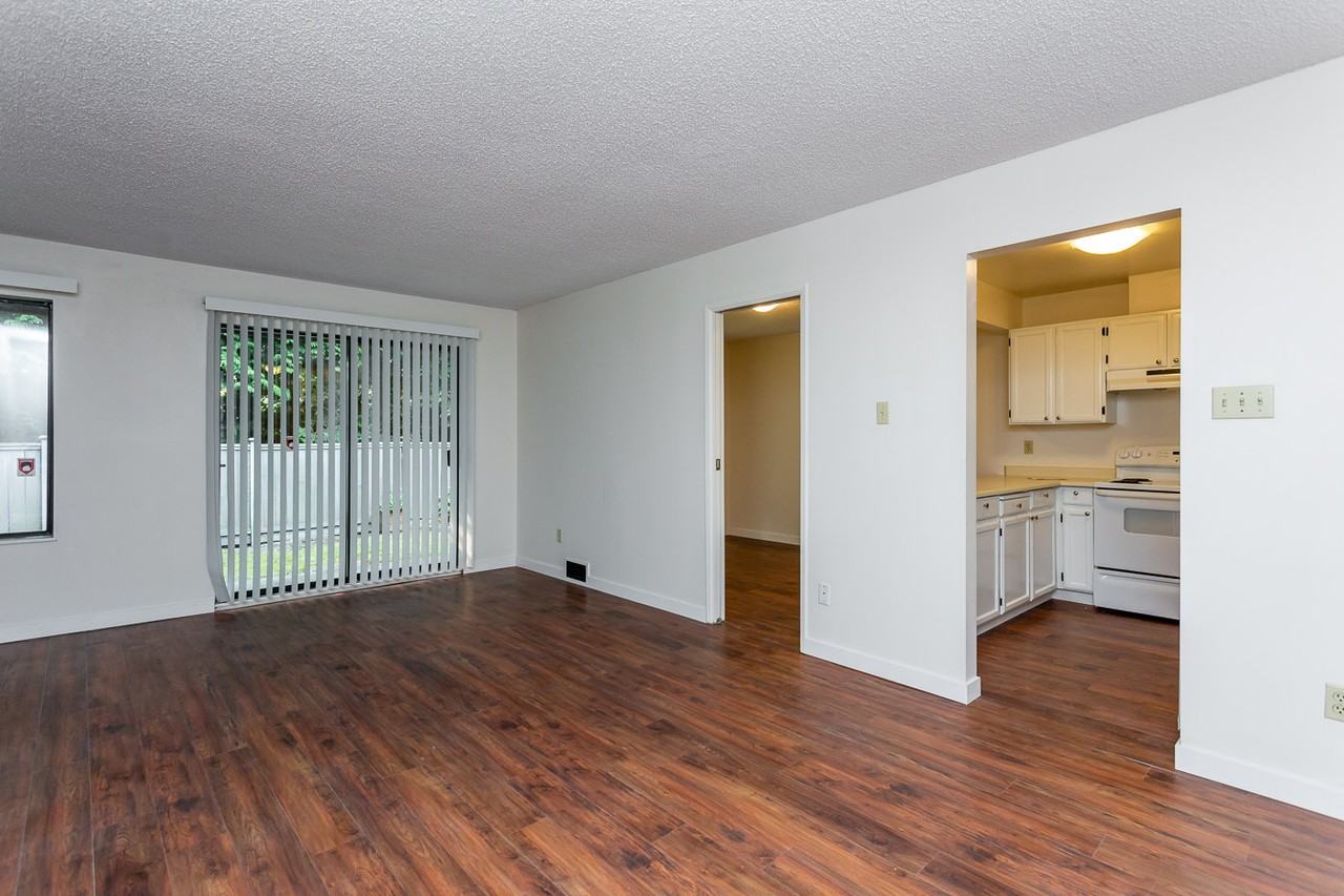 Briar Gate Townhomes - Photo 7 of 9