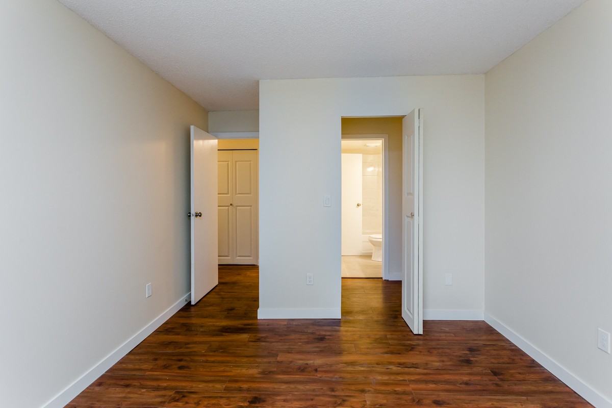 Broughton Apartments - Photo 5 of 16