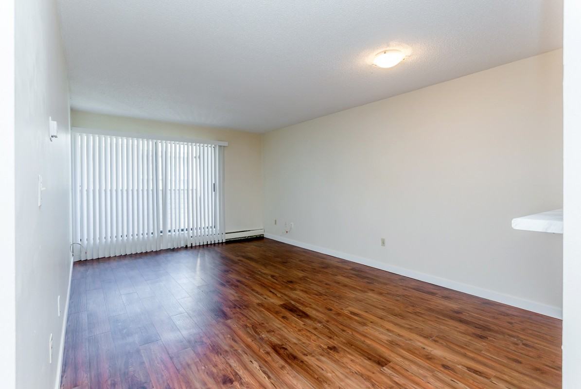 Burnside Apartments - Photo 5 of 10