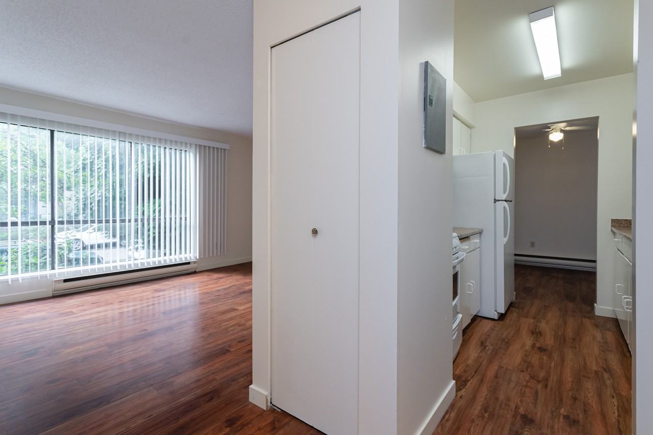 Kensington Apartments - Photo 3 of 8