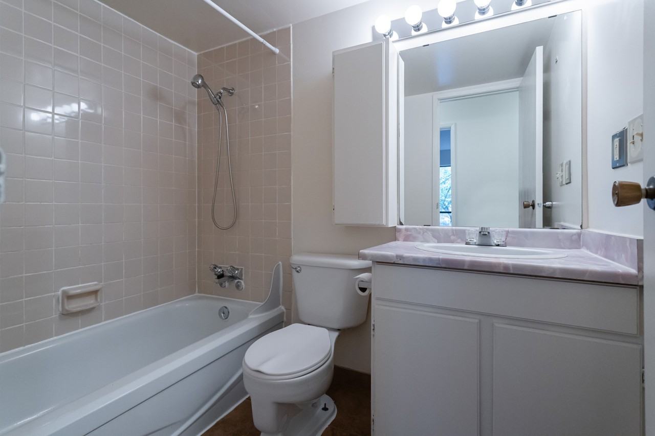 Kensington Apartments - Photo 5 of 8