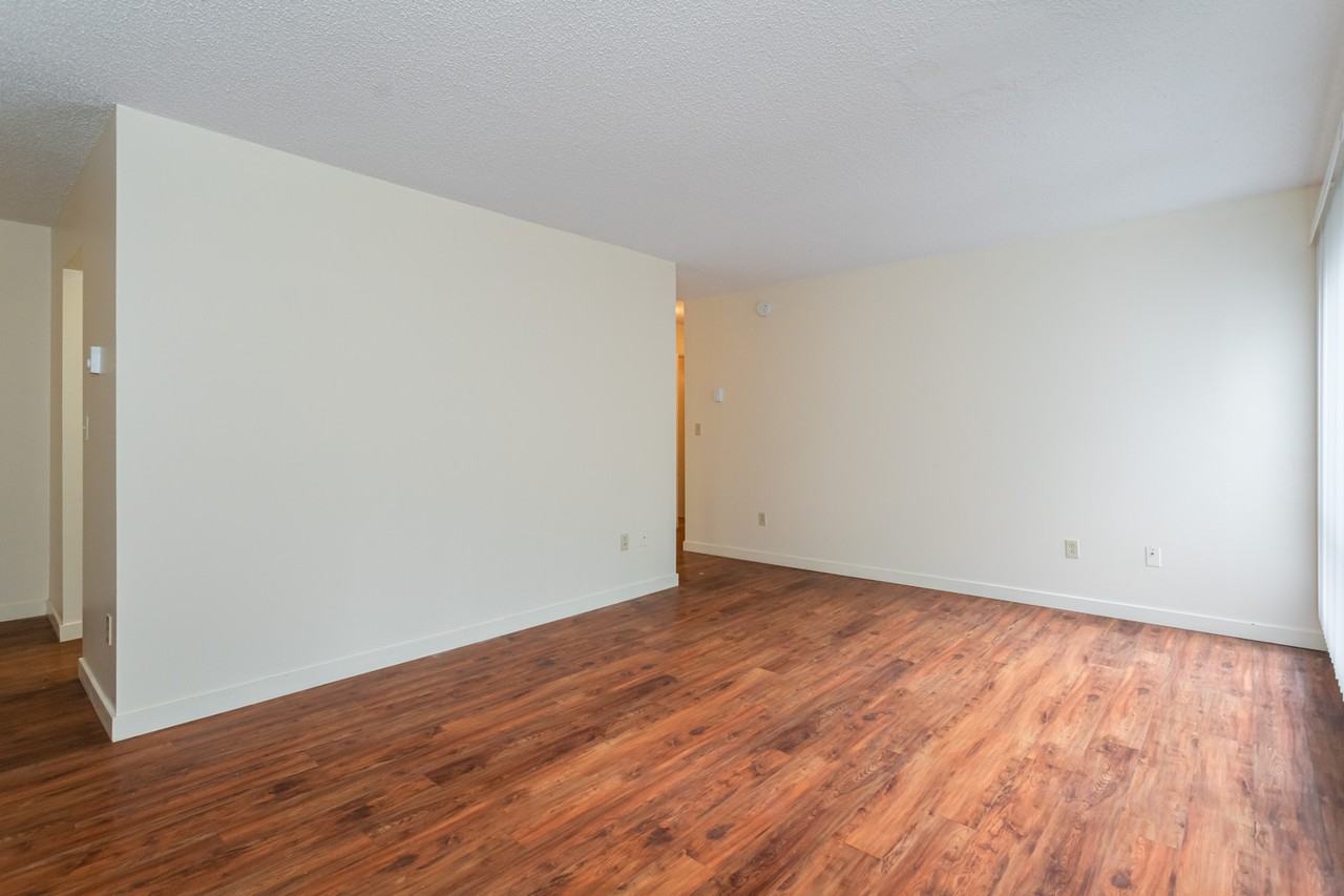 Kensington Apartments - Photo 7 of 8