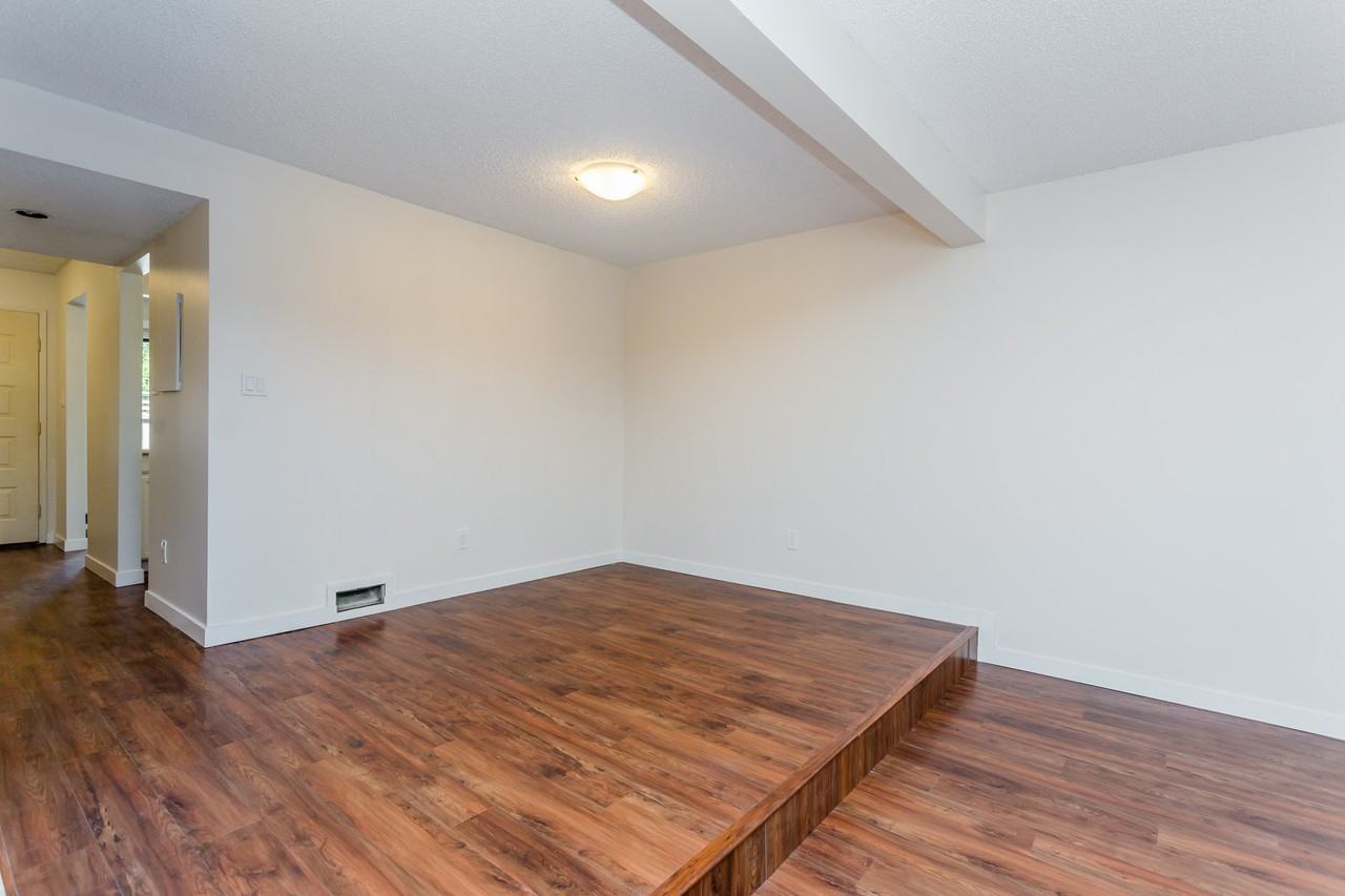 Paddocks Townhomes - Photo 6 of 11