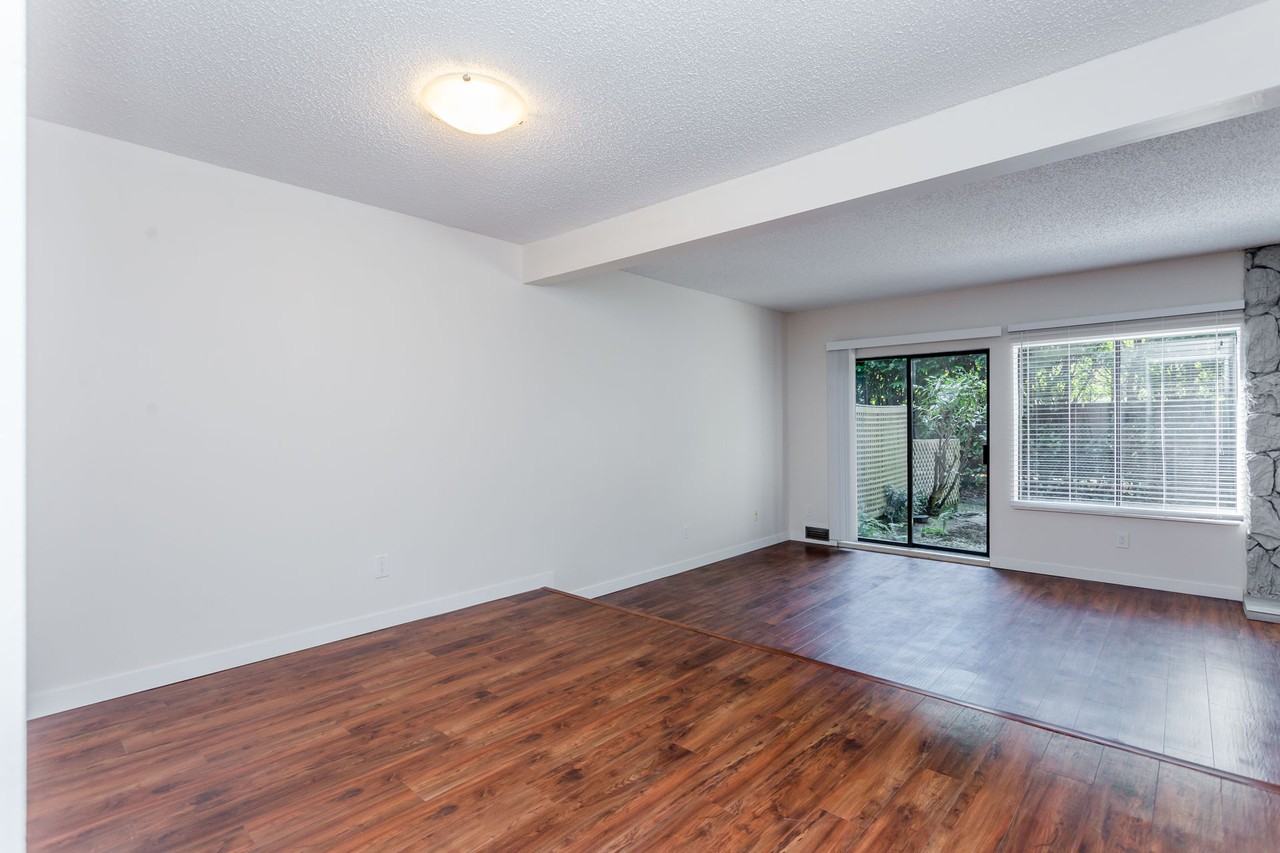 Paddocks Townhomes - Photo 7 of 11
