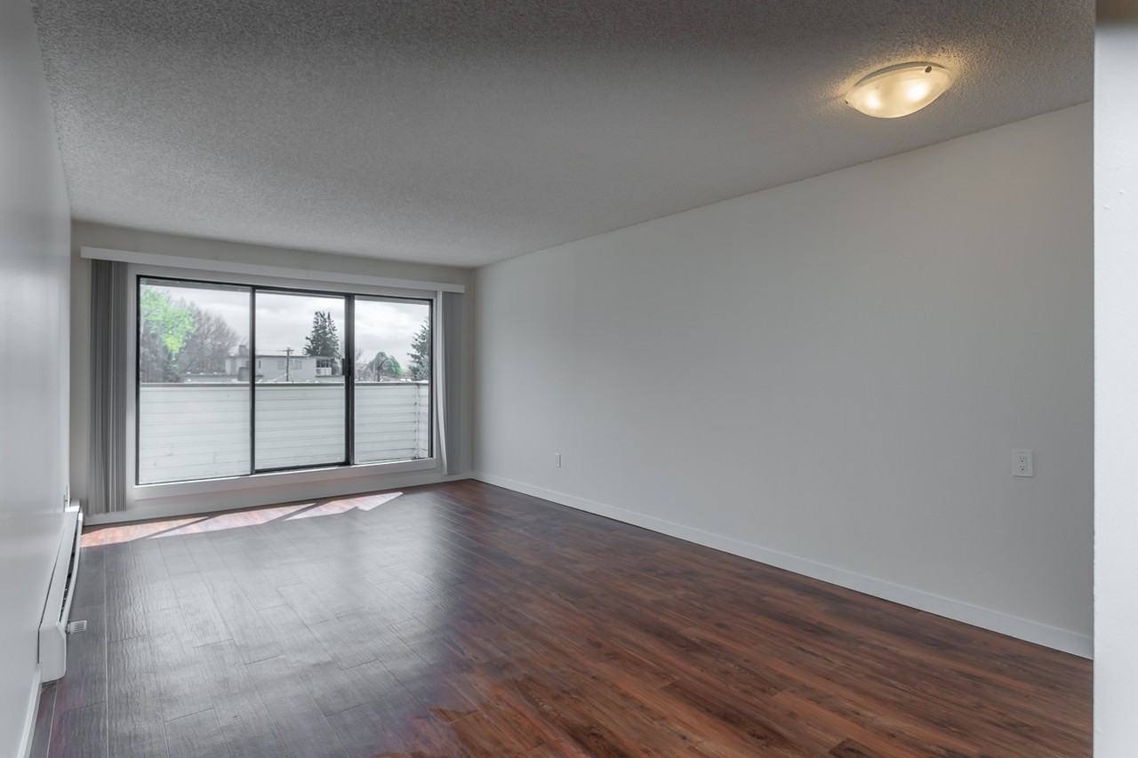 Victoria Apartments - Photo 7 of 13