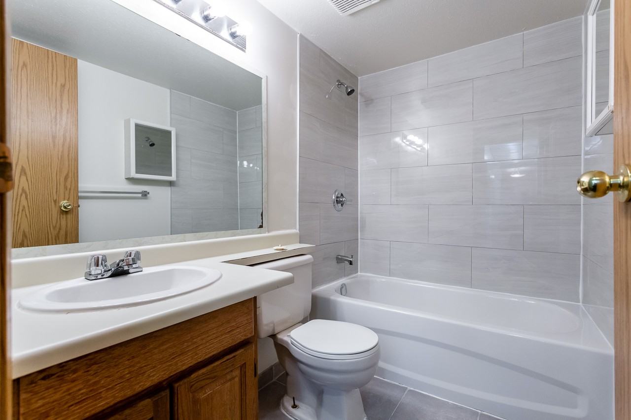 Waterstone 60 Apartments - Photo 5 of 14