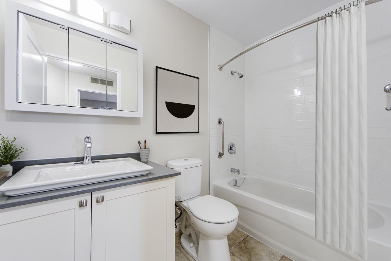 Roseland Place - Photo 4 of 13