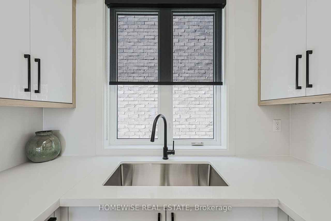 159 Locksley Avenue - Photo 5 of 13