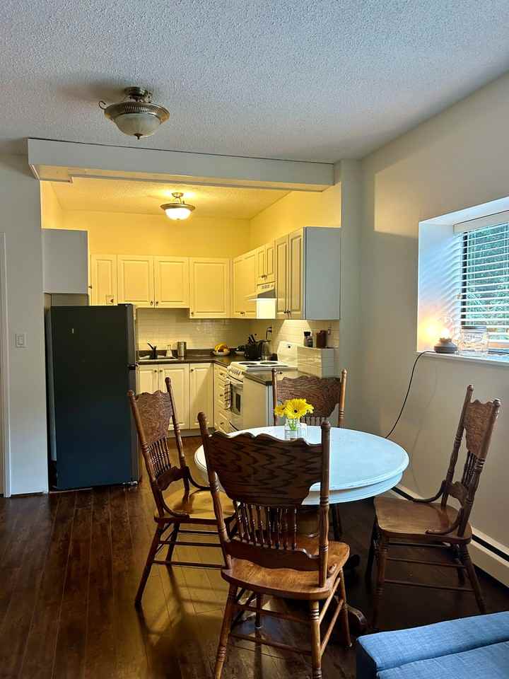 Lyndale Apartments - Photo 3 of 9
