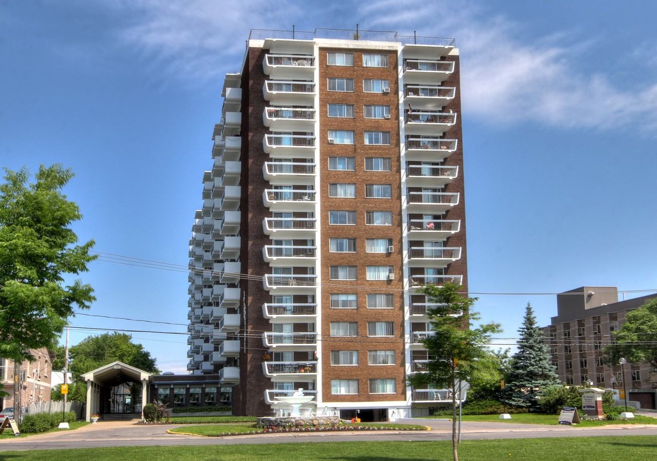 30 Ch Du Bord-Du-Lac Lakeshore — photo 1