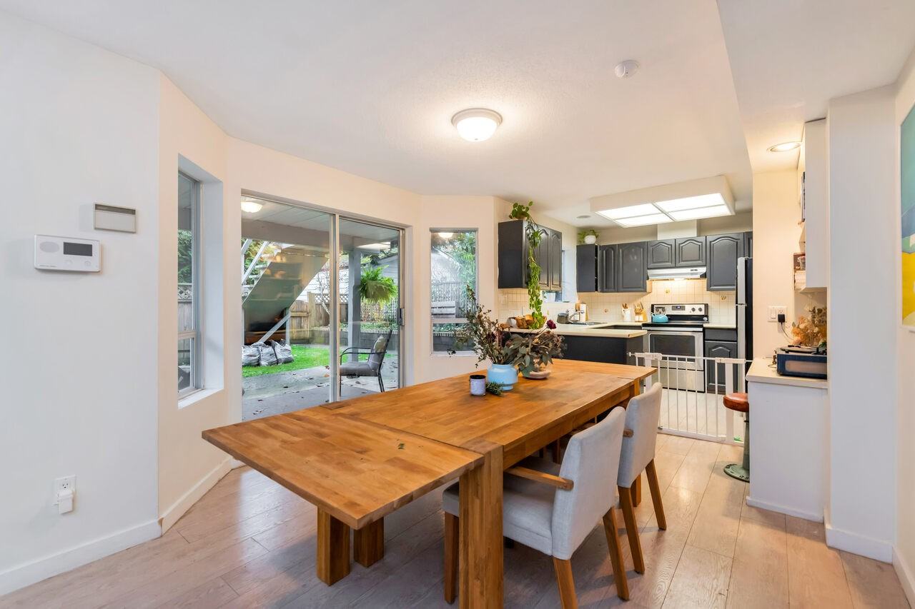 113 West Kings Road - Photo 5 of 16