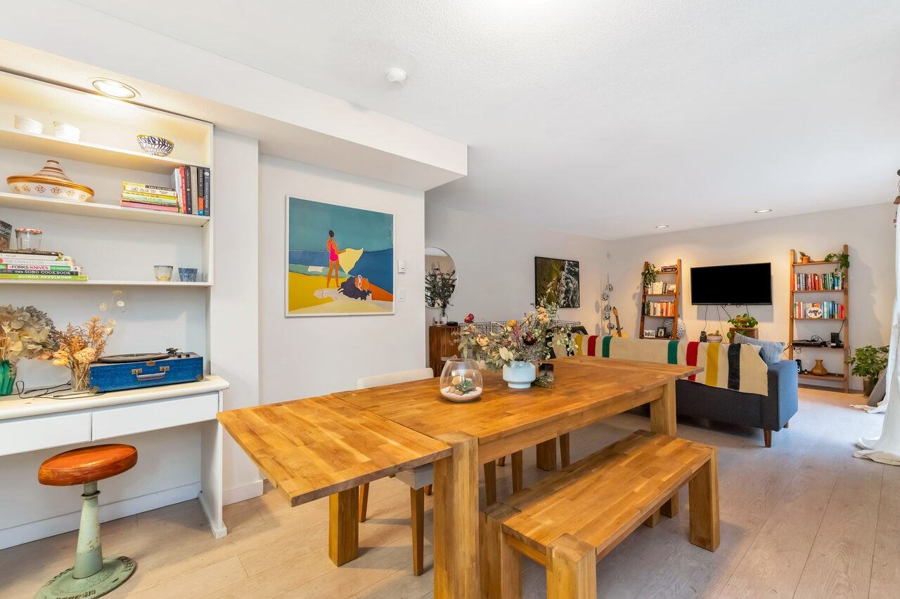 113 West Kings Road - Photo 6 of 16