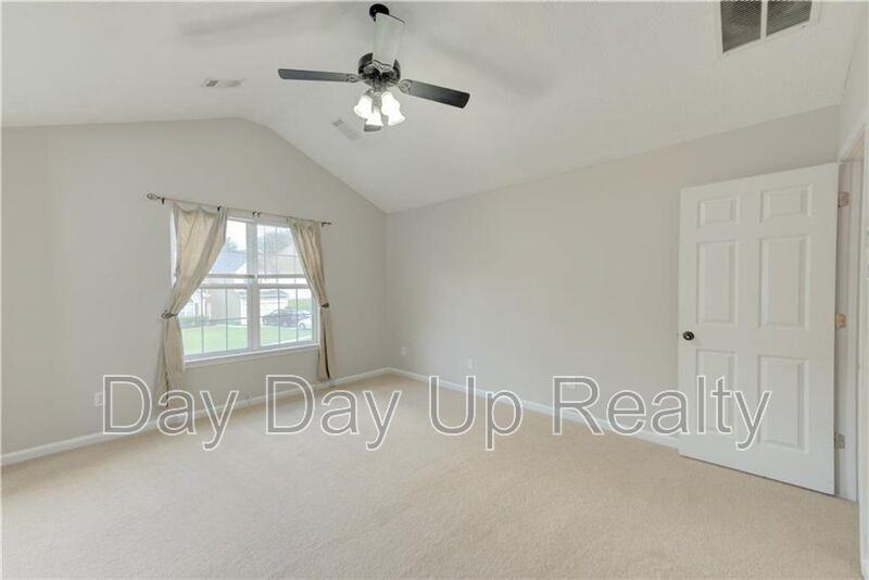 1795 Stoneoak Cir - Photo 3 of 14