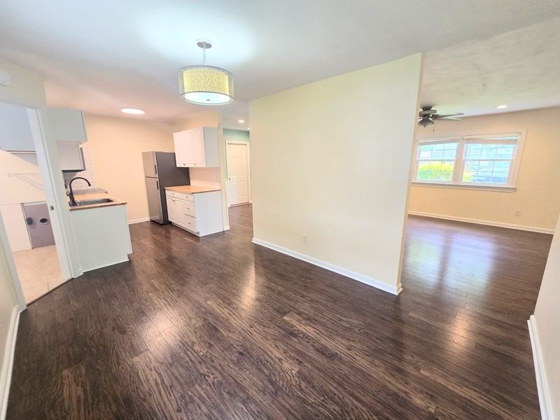 3109 Bowling Green Dr - Photo 5 of 22