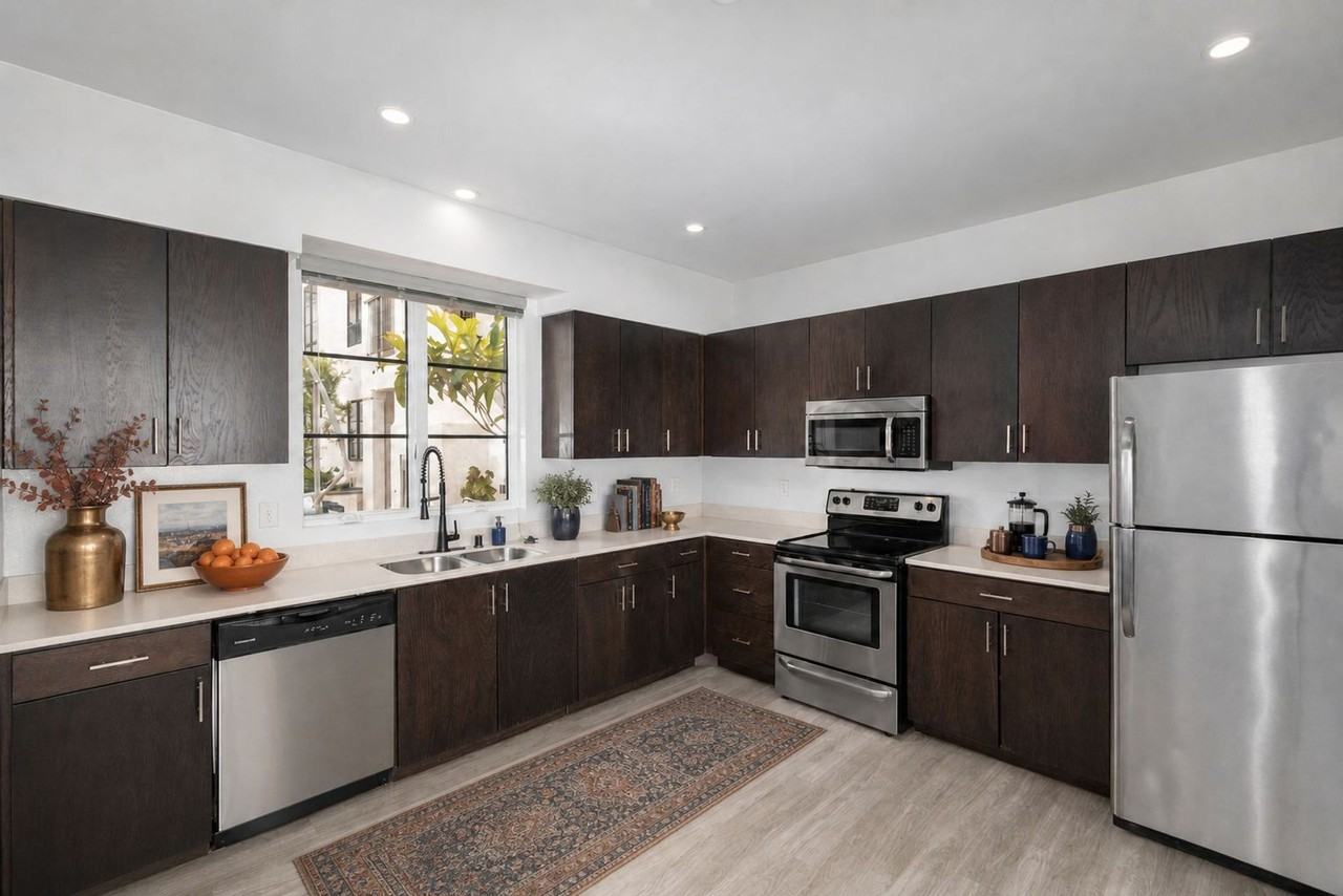 Santa Clara Courts Apartments of Ventura - Photo 3 of 47
