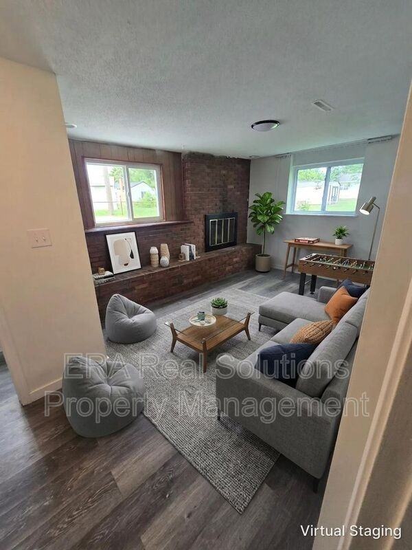 2564 Maybury Rd - Photo 4 of 25