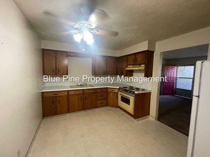 1680 Calkins Ave #3 - Photo 6 of 13