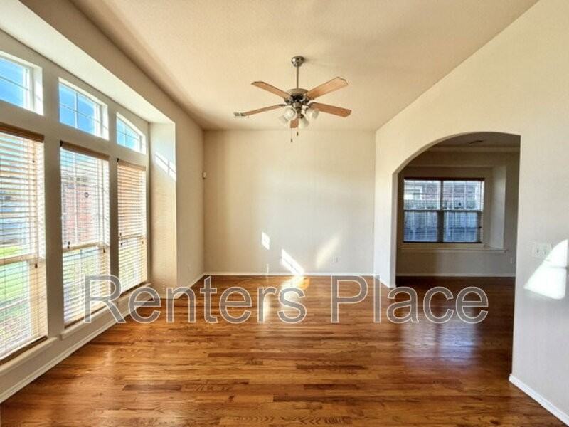 1012 S Desert Palm Ave - Photo 2 of 31