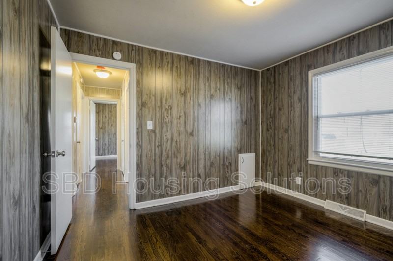 6508 N Harrison St - Photo 5 of 7