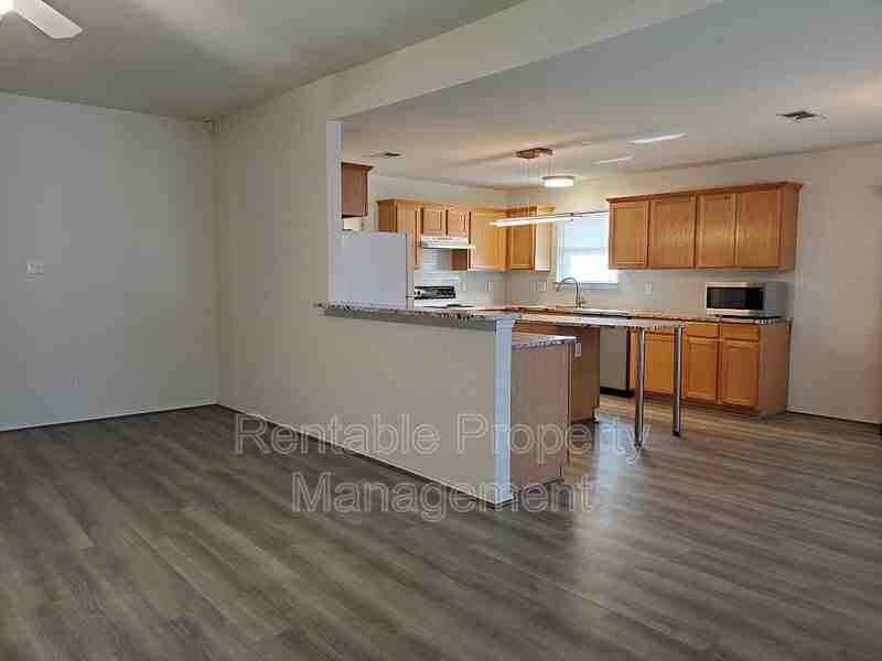 1000 Eden St - Photo 6 of 22