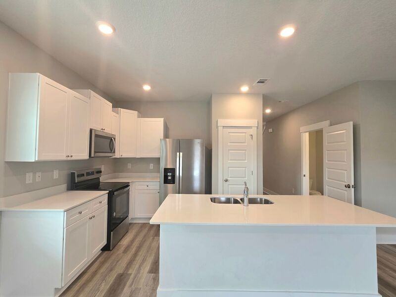 4167 Pendragon Cir - Photo 4 of 17