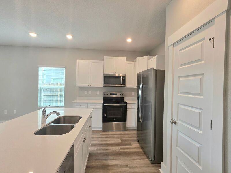 4167 Pendragon Cir - Photo 5 of 17