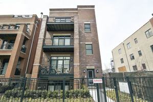 featured image of 4324 N Ashland Ave #1
