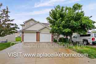 805 Sw Imperial Ln - Photo 1 of 1