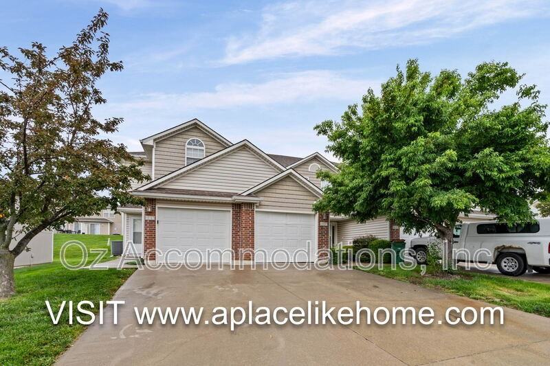 805 Sw Imperial Ln - Photo 3 of 35