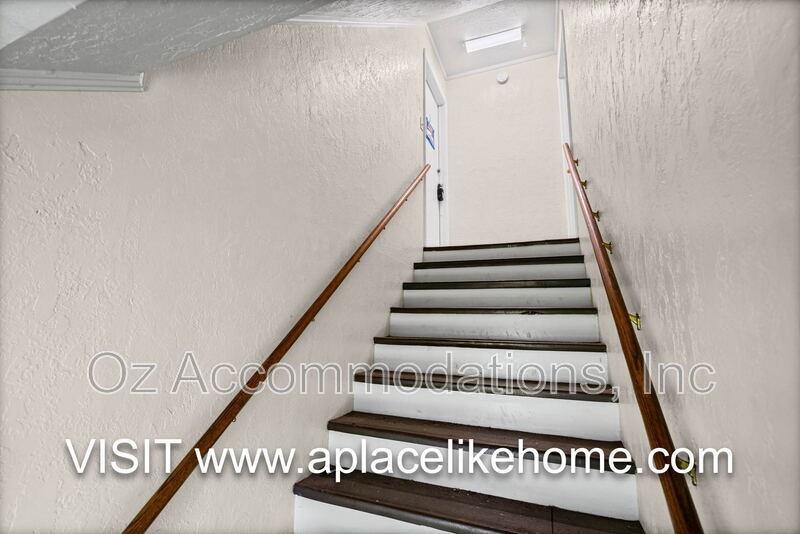563 S Ash Ave #3 - Photo 3 of 25