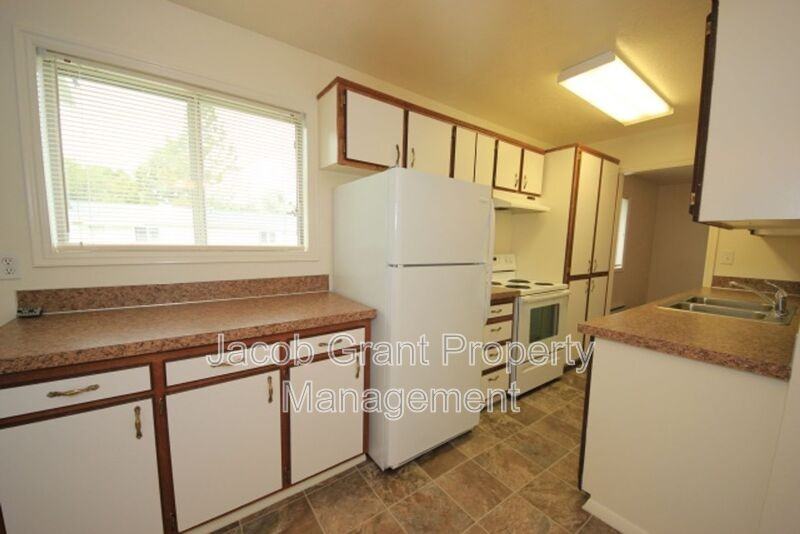 965 Berryman Rd #B - Photo 5 of 12