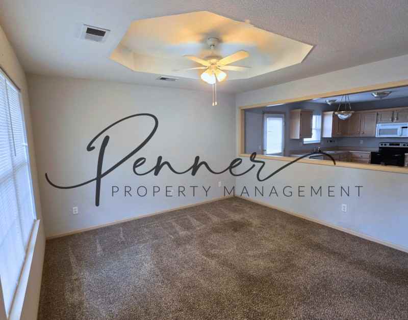 209 Nw Woodbury Dr - Photo 3 of 11