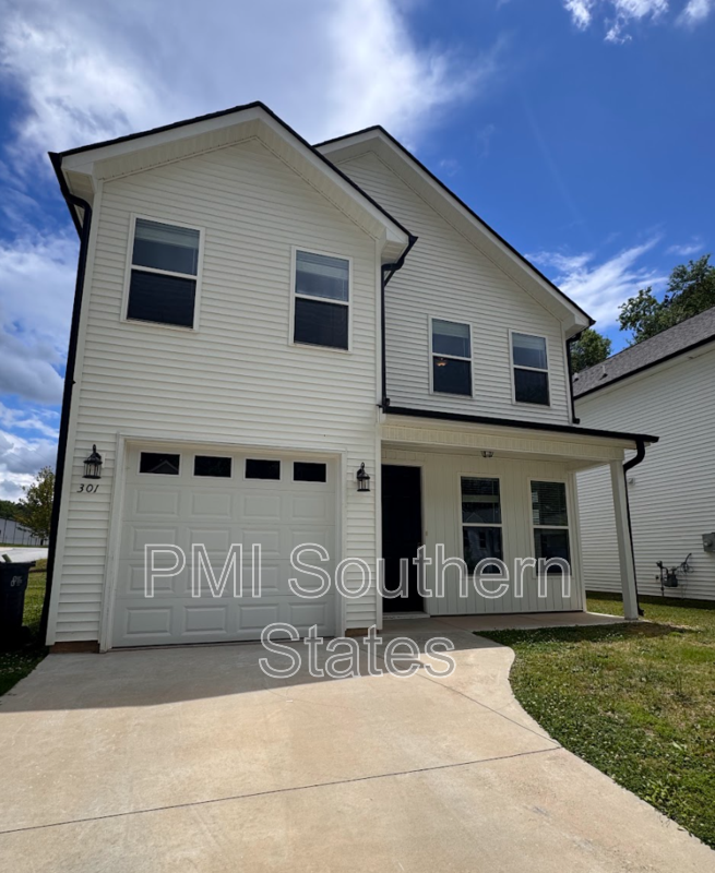 301 Clarus Creek Way - Photo 2 of 15
