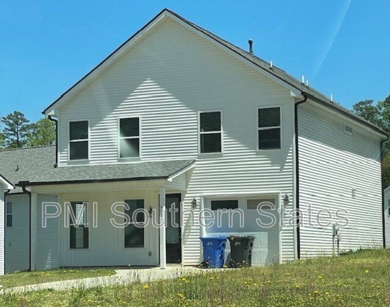 402 Albus Dr - Photo 2 of 17