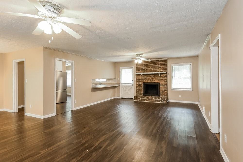 2906 Elizabeth Ln - Photo 5 of 16