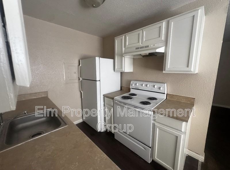2101 Sunrise Ave - Photo 5 of 8