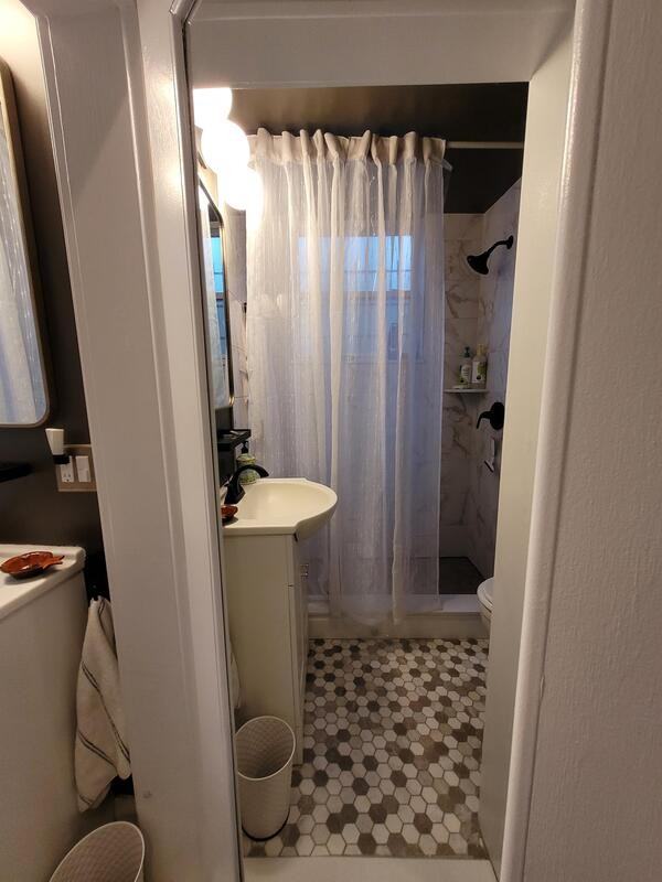 1318 Moore St - Photo 4 of 6