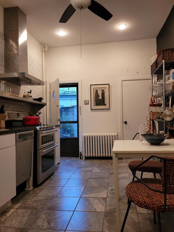 1318 Moore St - Photo 6 of 6