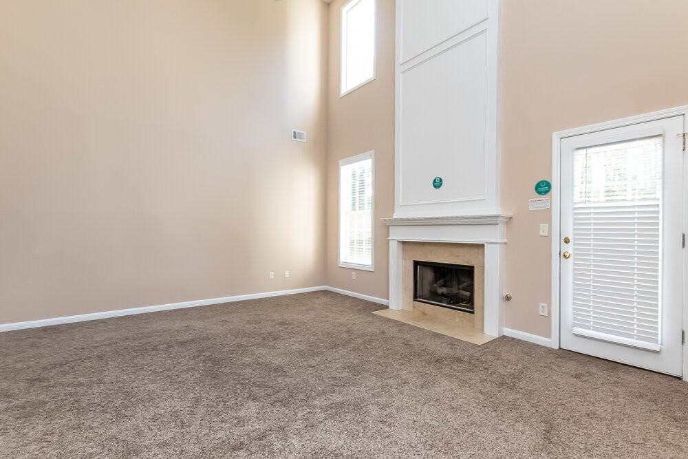 2373 Bancroft Way - Photo 5 of 17