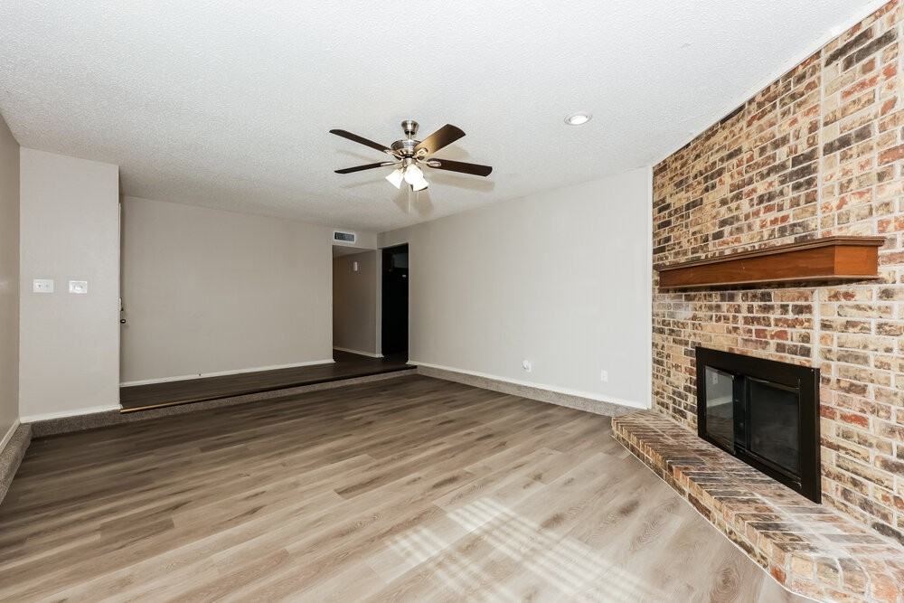4008 Shackelford Dr - Photo 3 of 16